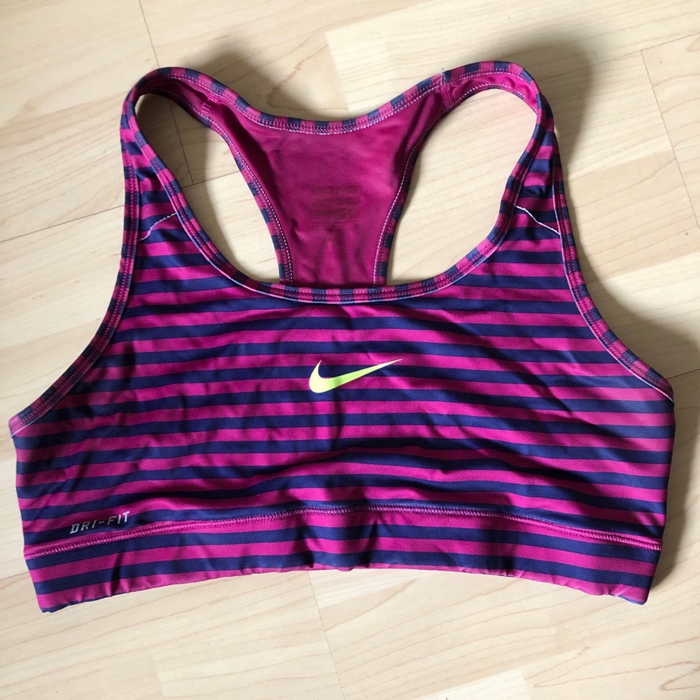 Nike sports bra